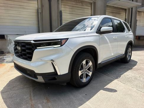 Used 2025 Honda Pilot EX-L image 1