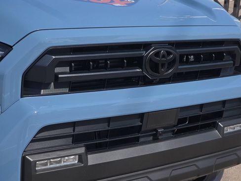 New 2026 Toyota 4Runner SR5 AWD/4WD image 7