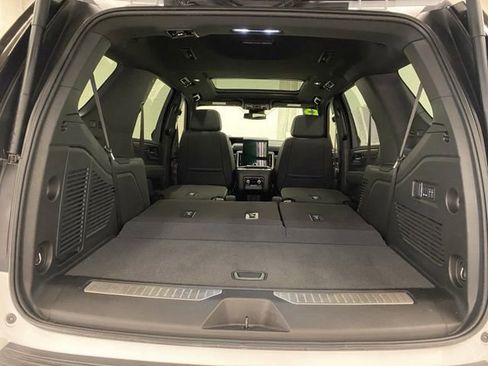 Used 2025 GMC Yukon Denali w/ Sun & Power Step Package AWD/4WD image 27