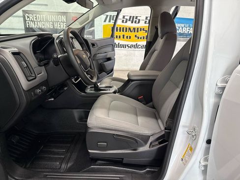 Used 2018 Chevrolet Colorado W/T w/ WT Convenience Package AWD/4WD image 8