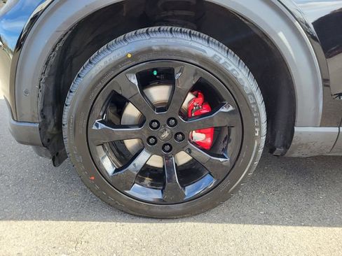 Used 2020 Ford Explorer ST w/ ST Street Pack image 11