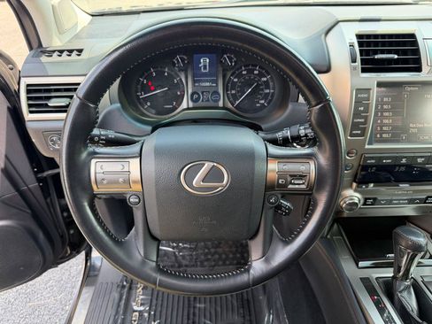 Used 2015 Lexus GX 460 AWD/4WD image 31