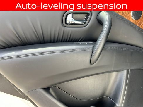 Used 2023 Nissan Armada SL w/ Captain's Chairs Package RWD image 30