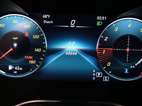 Used 2022 Mercedes-Benz GLC 300 4MATIC image 14