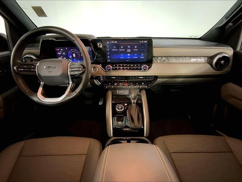 Used 2025 Chevrolet Colorado ZR2 w/ Technology Package image 16