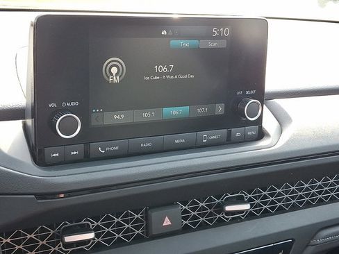 Certified 2023 Honda Accord EX image 17