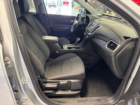 Used 2022 Chevrolet Equinox LT FWD image 15