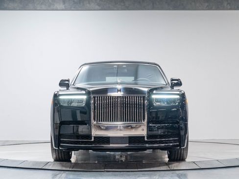 Used 2024 Rolls-Royce Phantom Sedan w/ The Phantom Package RWD image 55
