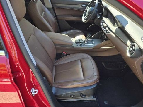 Used 2019 Alfa Romeo Stelvio Ti AWD/4WD image 17