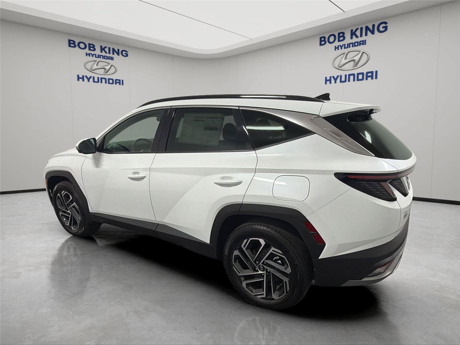New 2026 Hyundai Tucson Limited AWD/4WD image 3