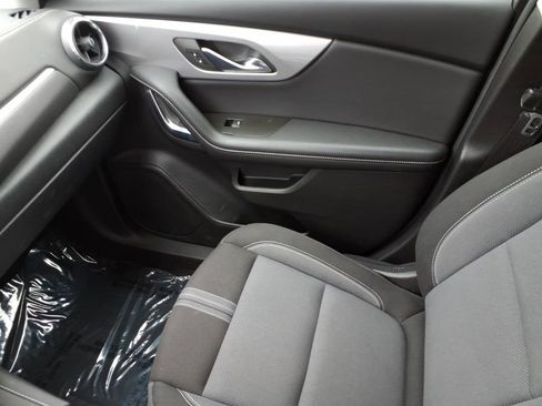 Used 2023 Chevrolet Blazer LT image 22