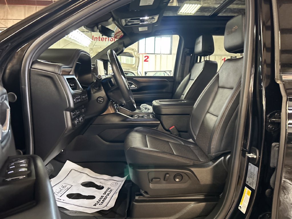 Used 2024 Chevrolet Tahoe High Country w/ Premium Package AWD/4WD image 14