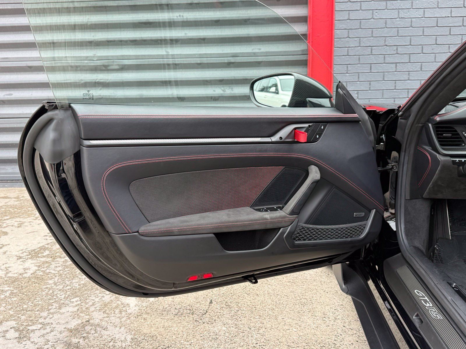 Used 2024 Porsche 911 GT3 RS RWD image 34