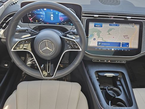 Certified 2024 Mercedes-Benz E 350 4MATIC Sedan image 27