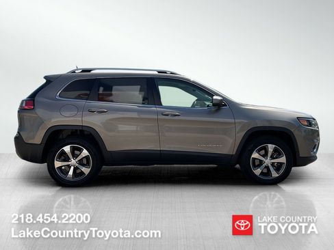 Used 2019 Jeep Cherokee Limited AWD/4WD image 6