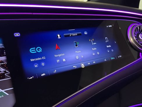 New 2025 Mercedes-Benz EQS 450+ 4MATIC Sedan image 21