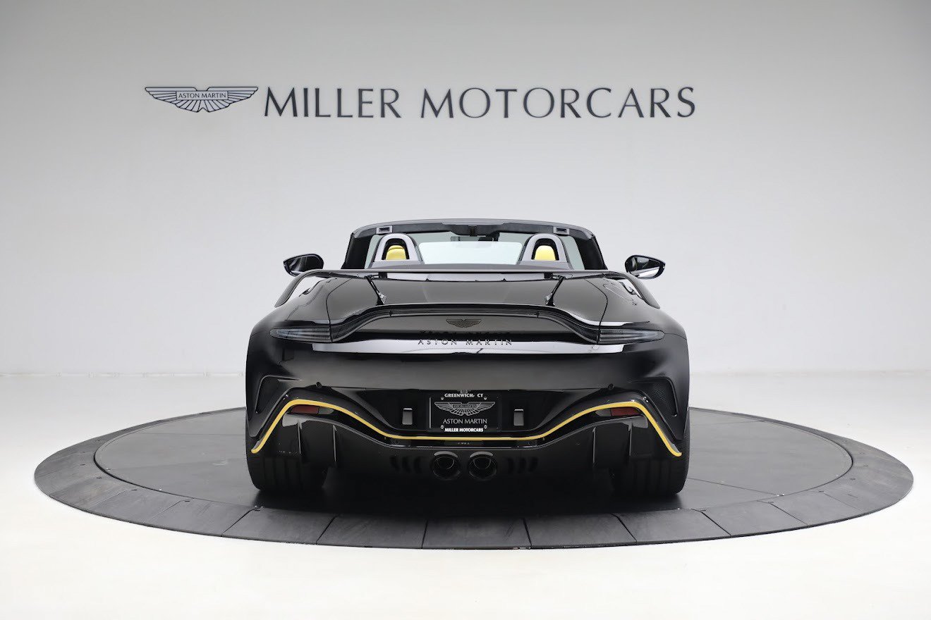 Used 2023 Aston Martin V12 Vantage Roadster RWD image 5