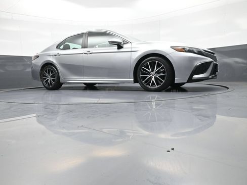 Certified 2023 Toyota Camry SE w/ Cold Weather Package AWD/4WD image 30