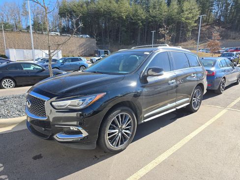 Used 2017 INFINITI QX60 Luxe w/ Deluxe Technology Package image 4