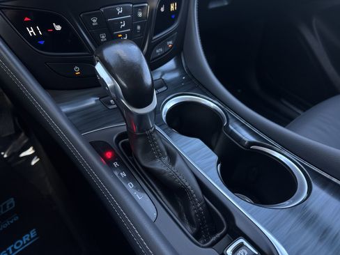 Used 2020 Buick Envision Essence image 16