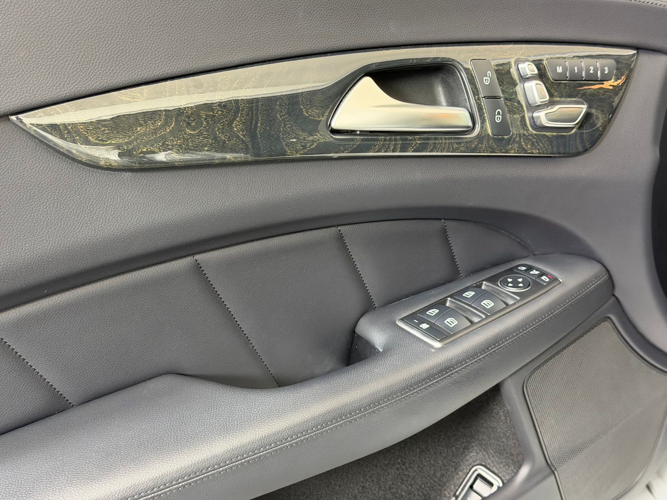 Used 2016 Mercedes-Benz CLS 400 4MATIC image 13