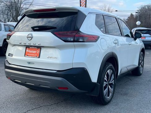 Used 2022 Nissan Rogue SV image 7
