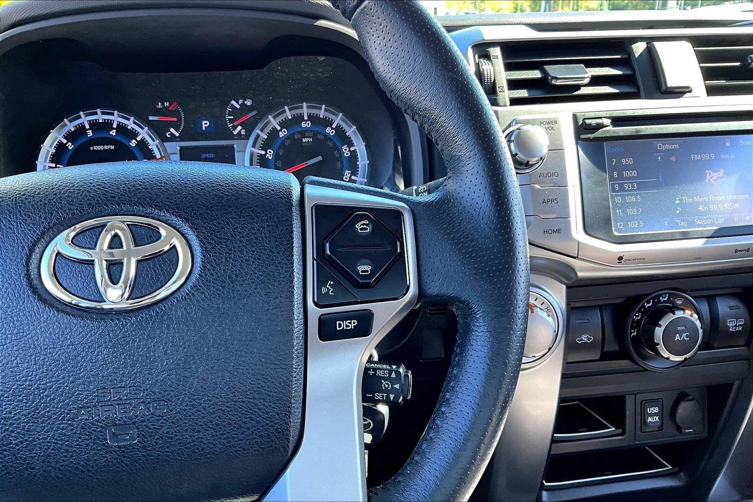 Used 2018 Toyota 4Runner SR5 AWD/4WD image 13
