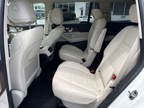 New 2026 Mercedes-Benz GLS 450 4MATIC image 12