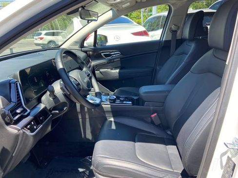 Used 2023 Kia Sportage EX AWD/4WD image 22