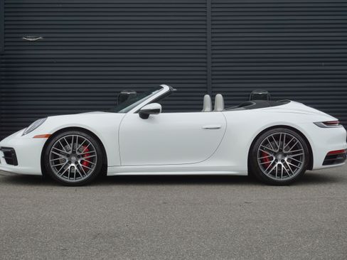 Certified 2022 Porsche 911 Carrera S RWD image 2