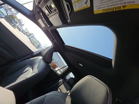 New 2026 Subaru Outback Touring XT image 24