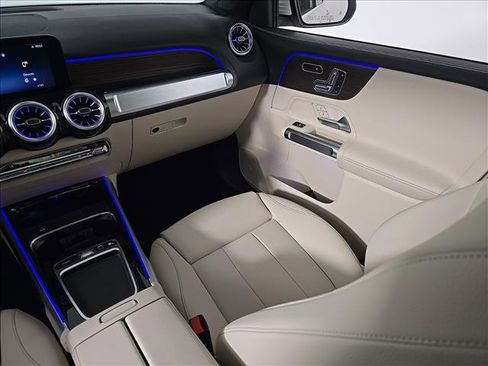 New 2026 Mercedes-Benz GLB 250 4MATIC image 24