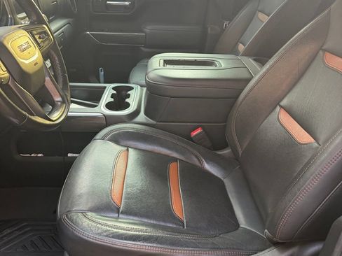 Used 2020 GMC Sierra 1500 AT4 w/ AT4 Premium Package AWD/4WD image 5
