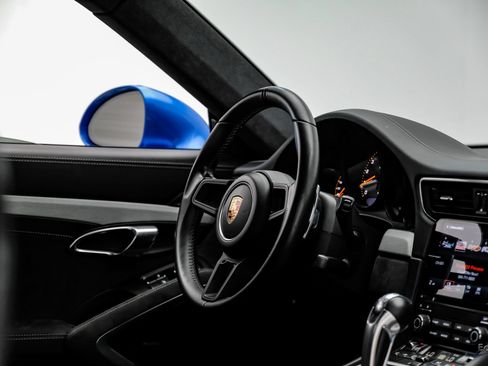 Used 2018 Porsche 911 GT3 RWD image 60