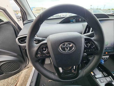 Used 2020 Toyota Prius Prime Limited image 15