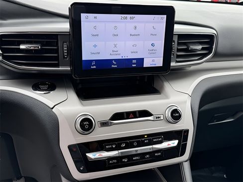 Used 2023 Ford Explorer XLT w/ Equipment Group 202A image 17