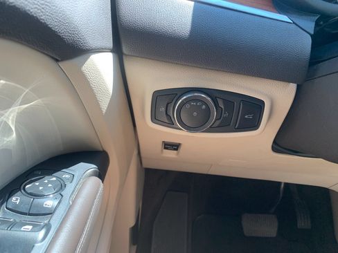 Used 2018 Lincoln MKC Select w/ Select Plus Package AWD/4WD image 22