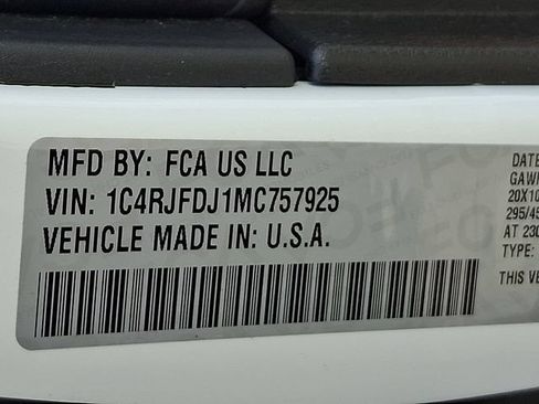 Used 2021 Jeep Grand Cherokee SRT AWD/4WD image 29