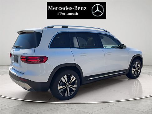 New 2026 Mercedes-Benz GLB 250 4MATIC image 8