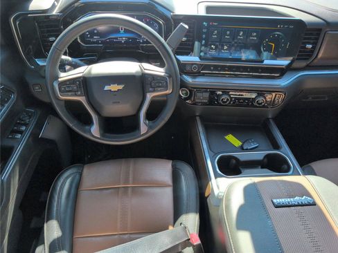 Used 2024 Chevrolet Silverado 2500 High Country w/ High Country Premium Package AWD/4WD image 29