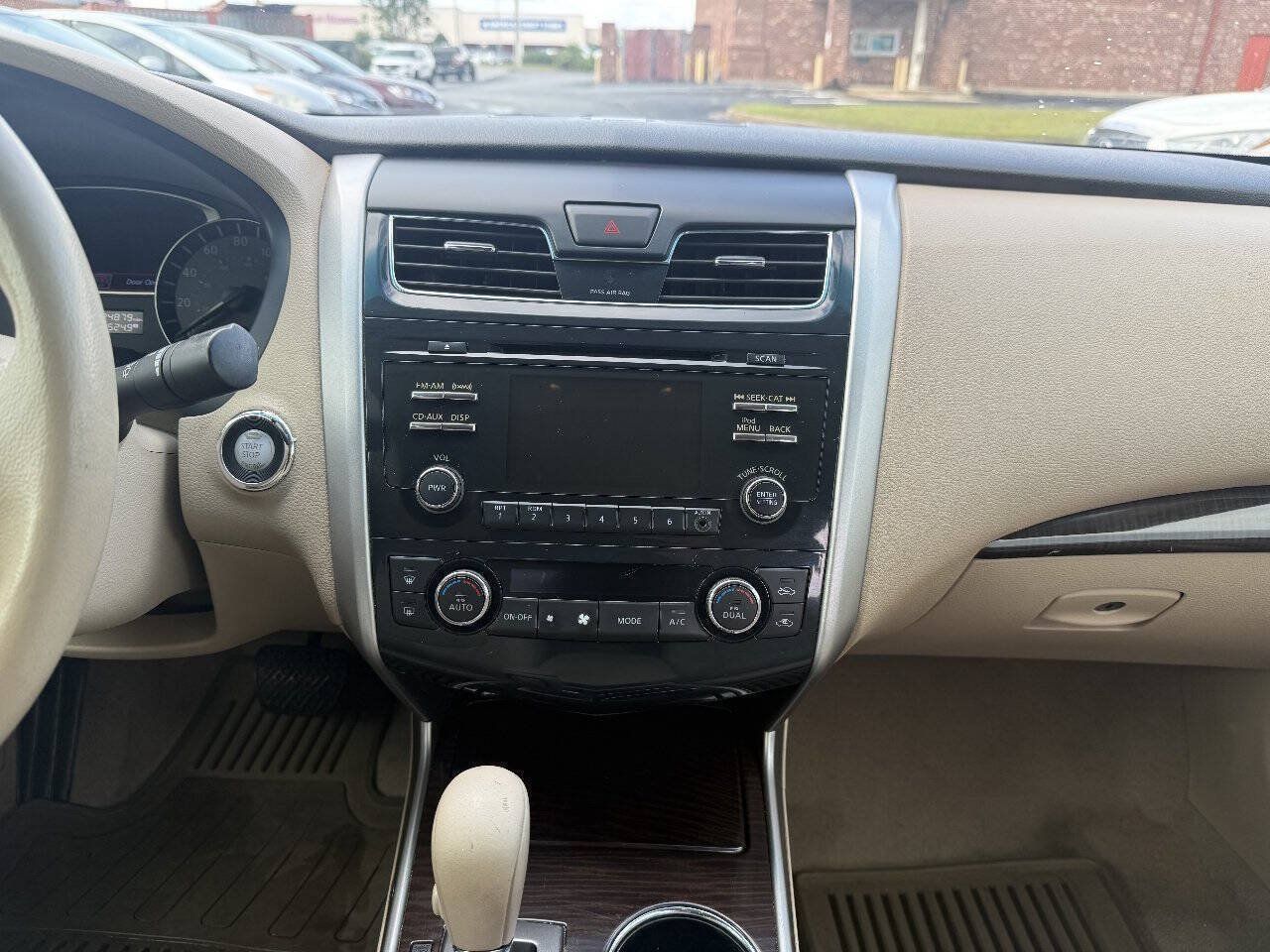 Used 2013 Nissan Altima 2.5 SL FWD image 31