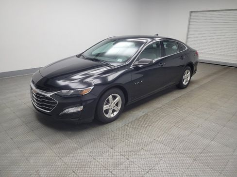Used 2022 Chevrolet Malibu LS image 2