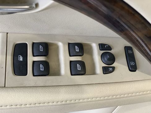 Used 2016 Volvo XC70 T5 Premier w/ Proximity Package image 16