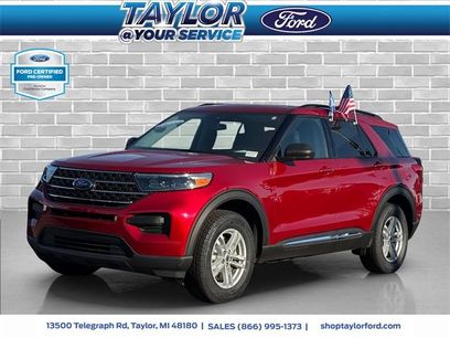 Certified 2023 Ford Explorer XLT w/ Class IV Trailer Tow Package