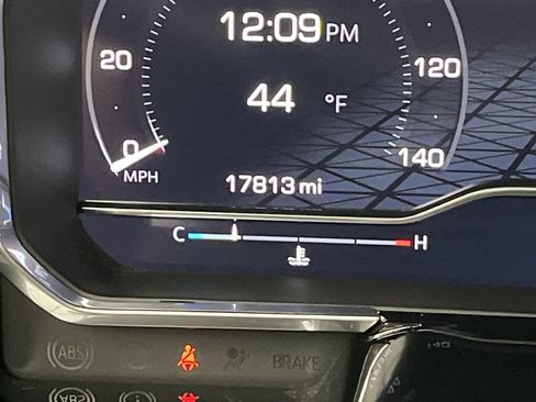 Certified 2024 GMC Sierra 1500 SLT w/ SLT Premium Plus Package image 16