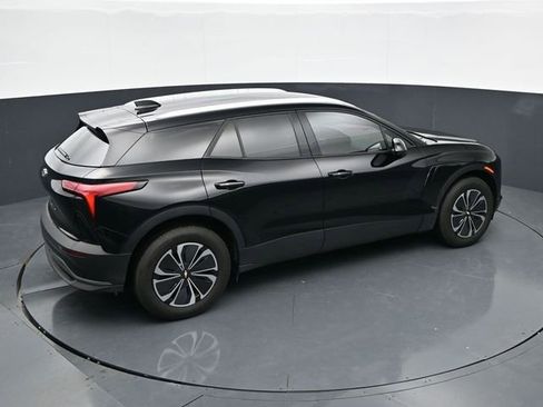 Used 2025 Chevrolet Blazer EV LT FWD image 27