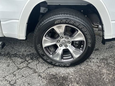 Used 2022 RAM 1500 Laramie AWD/4WD image 19