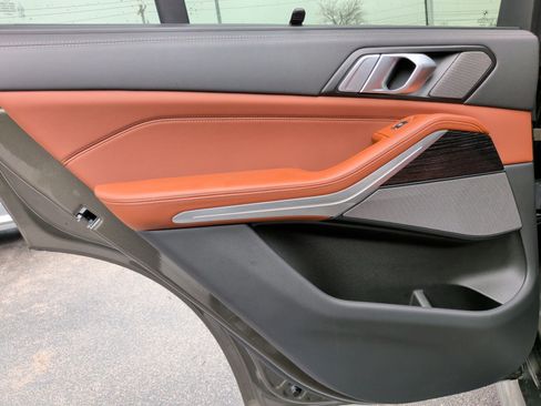 Used 2025 BMW X5 xDrive40i w/ Executive Package image 40