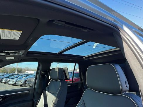 New 2026 Chevrolet Tahoe Premier AWD/4WD image 16