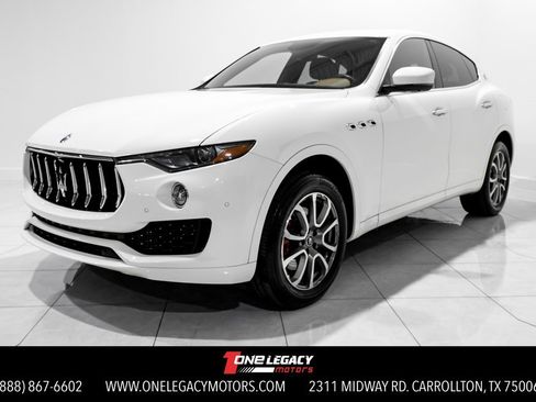 Used 2020 Maserati Levante image 1